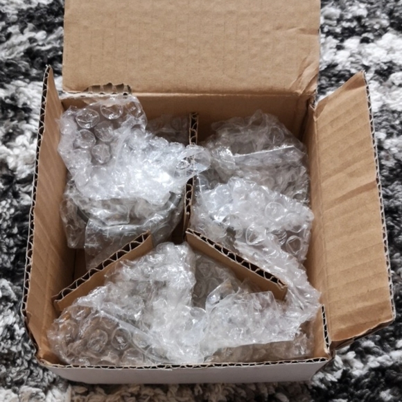 New in Box Set of 3 Kate Aspen Tea Light Holders - Picture 2 of 6